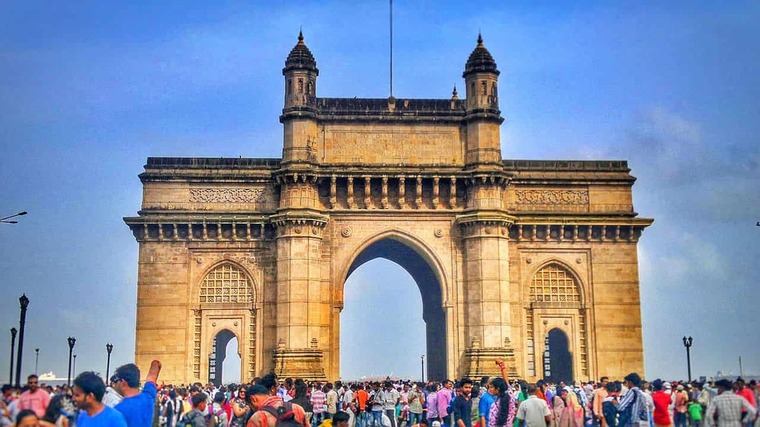 Large gateway of india